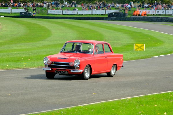 Hoe kunt u de zichtbaarheid van uw voertuig in het donker verbeteren?